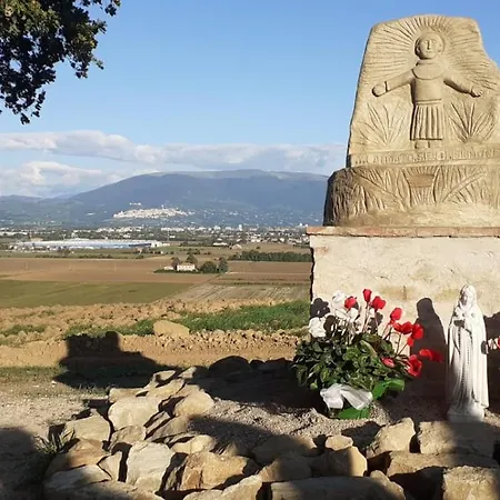 Casale In Collina Vista Assisi,brufa Di Torgiano * Brufa